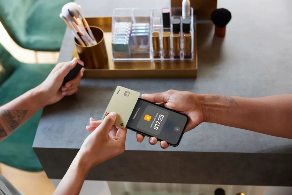 tap to pay on iphone with adyen